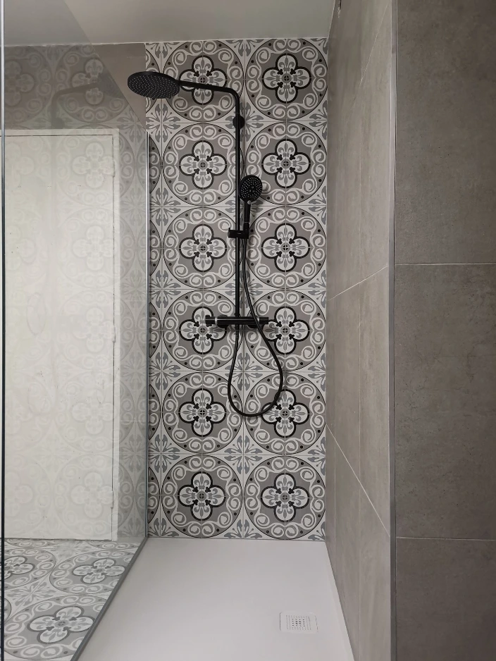 Douche plaatsen badkamerrenovatie Antwerpen